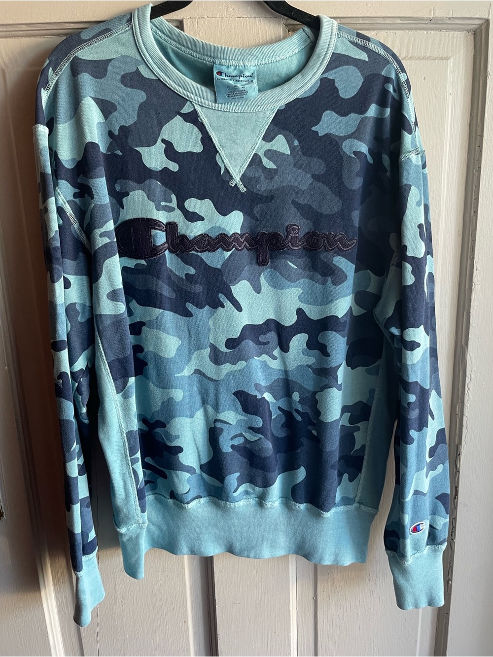Champion Men’s Light Blue & Navy Camo Crewneck Sweatshirt